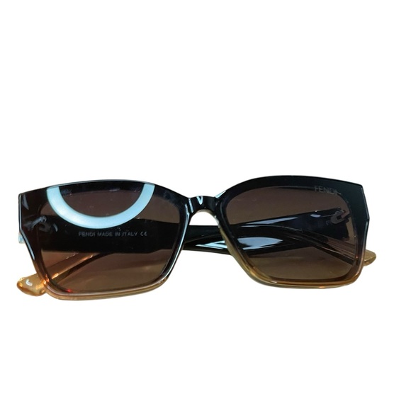 Fendi Stylish Brown Sunglasses - Picture 3 of 11